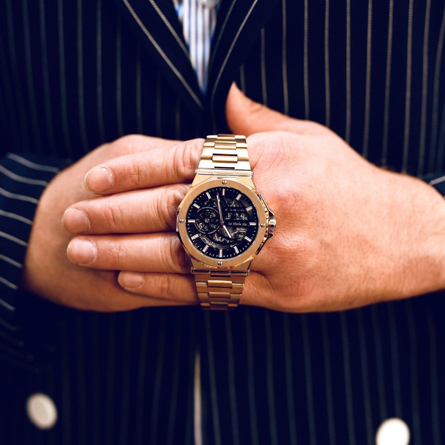 Rubros Jewel Gold Watch - Luxury Gold Timepiece-3