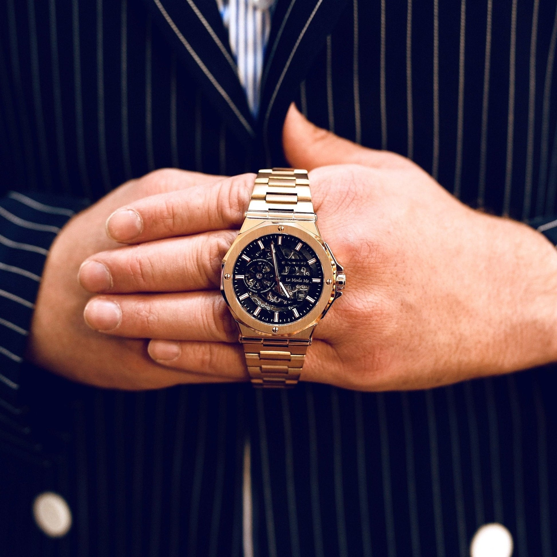 Rubros Jewel Gold Watch - Luxury Gold Timepiece-3